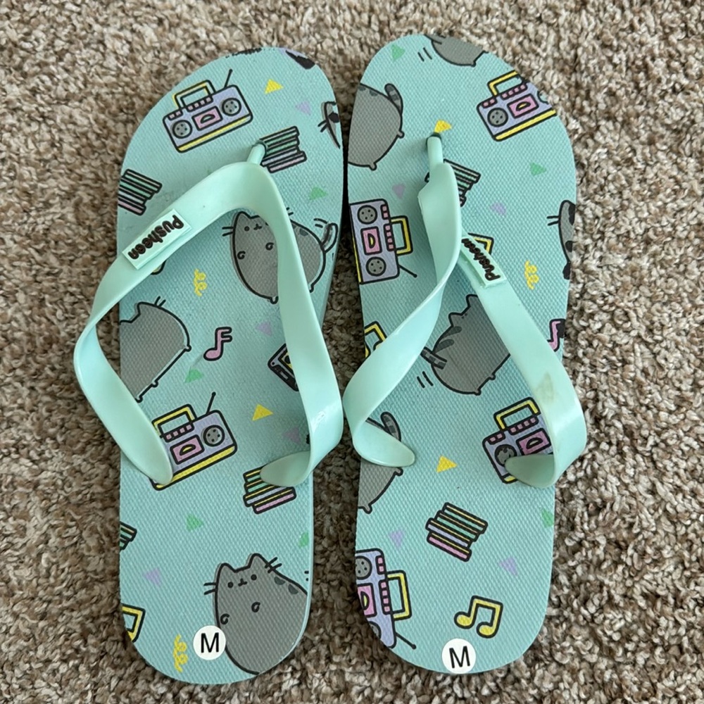 Pushin flip-flops, size medium